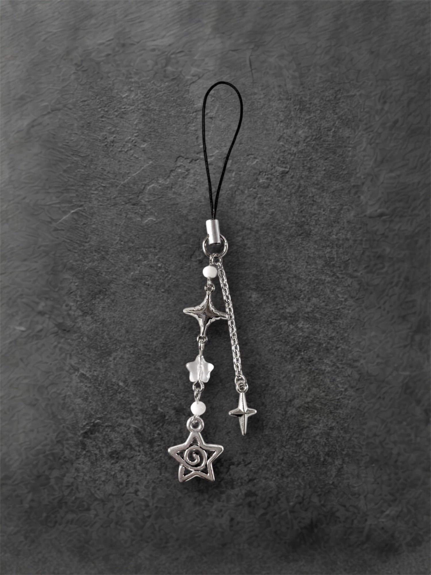 𝙋𝙃𝙊𝙉𝙀 𝘾𝙃𝘼𝙍𝙈𝙎