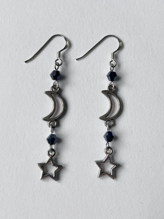 𝐋𝐮𝐧𝐚 𝐄𝐚𝐫𝐫𝐢𝐧𝐠𝐬