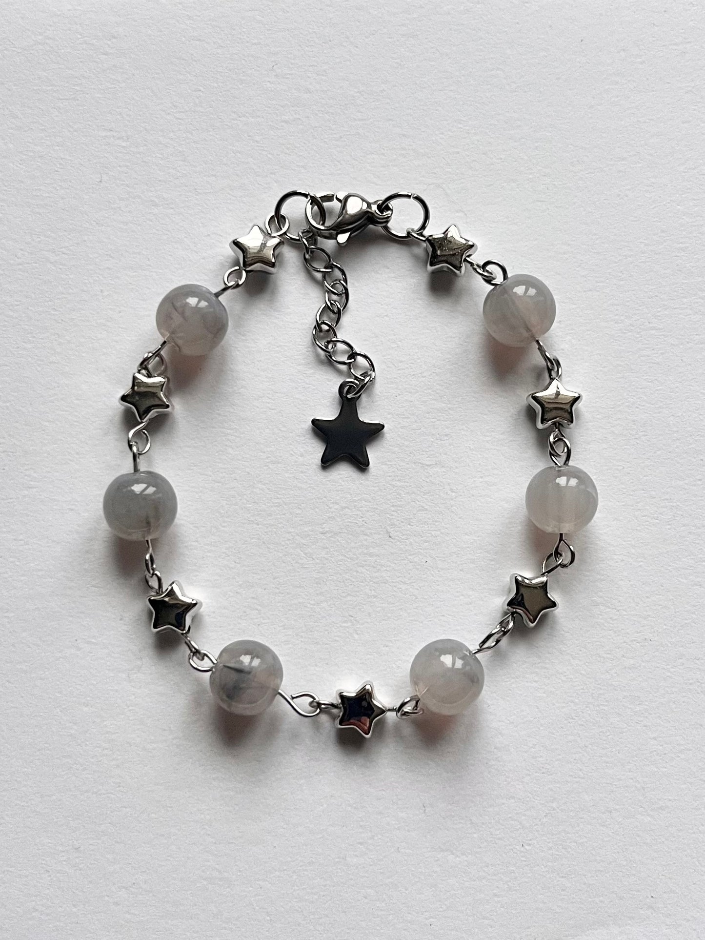 𝐒𝐢𝐥𝐯𝐞𝐫 𝐒𝐤𝐲 𝐁𝐫𝐚𝐜𝐞𝐥𝐞𝐭