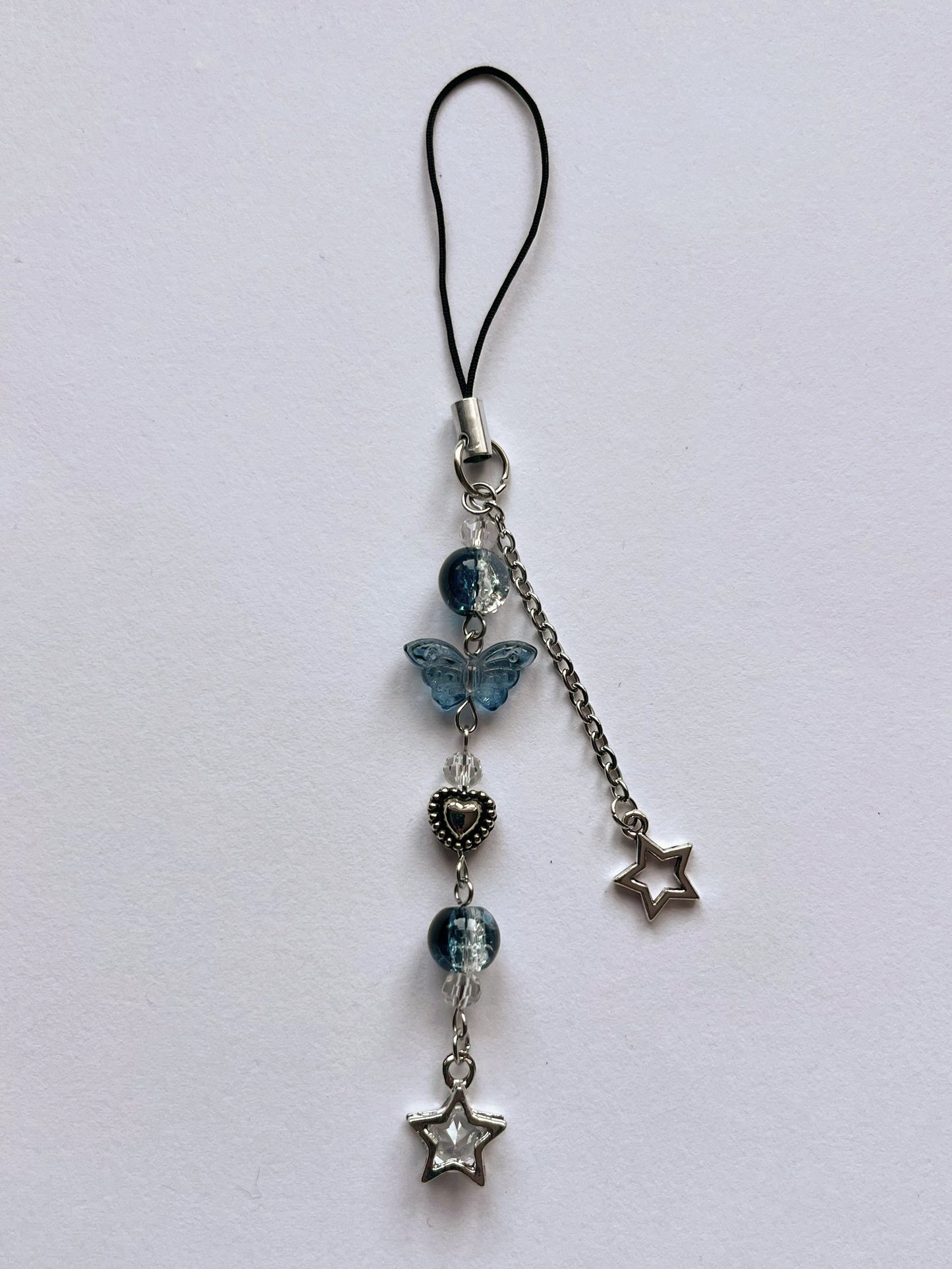 𝐌𝐨𝐨𝐧𝐥𝐢𝐭 𝐁𝐮𝐭𝐭𝐞𝐫𝐟𝐥𝐲 𝐏𝐡𝐨𝐧𝐞 𝐂𝐡𝐚𝐫𝐦